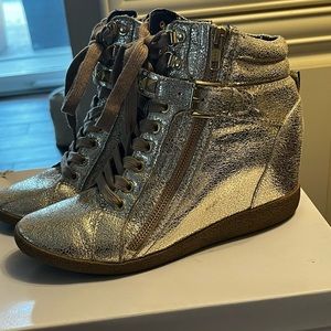 Steve Madden wedged sneaker